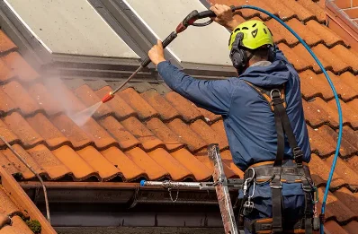 Démoussage et hydrofuge de toiture à Rethondes